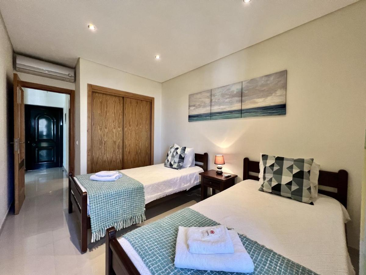 Quarteira Classic 1 With Pool By Homing Exterior foto